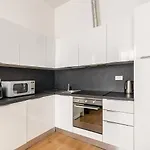 Διαμέρισμα Place Of Grace - 50 Meters From Dancing House Πράγα