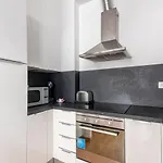 Place Of Grace - 50 Meters From Dancing House Διαμέρισμα