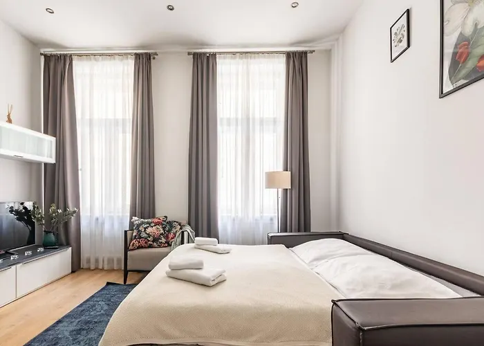 Apartman Place Of Grace - 50 Meters From Dancing House Prága