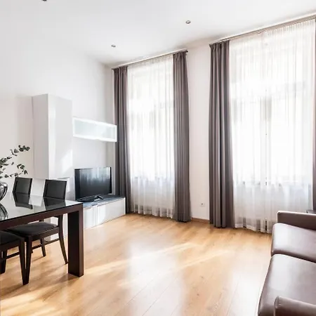 Apartment Place Of Grace - 50 Meters From Dancing House