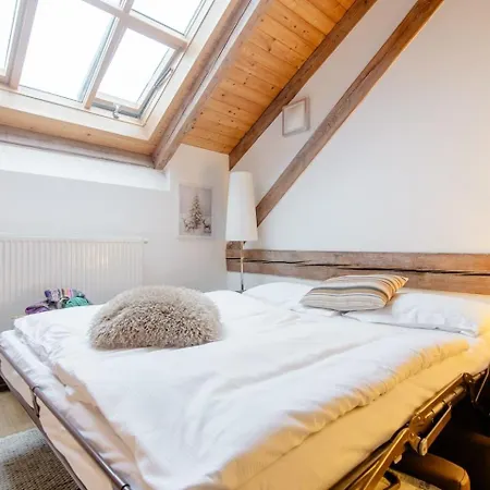 Appartamento Place Of Grace - 50 Meters From Dancing House *