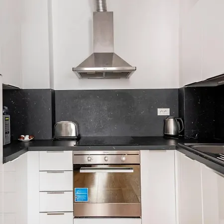 Appartamento Place Of Grace - 50 Meters From Dancing House *
