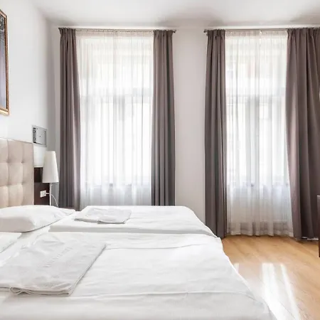 Apartment Place Of Grace - 50 Meters From Dancing House *